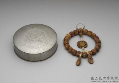 图片[2]-Agarwood bead bracelet with tin container, Qing dynasty (1644-1911)-China Archive